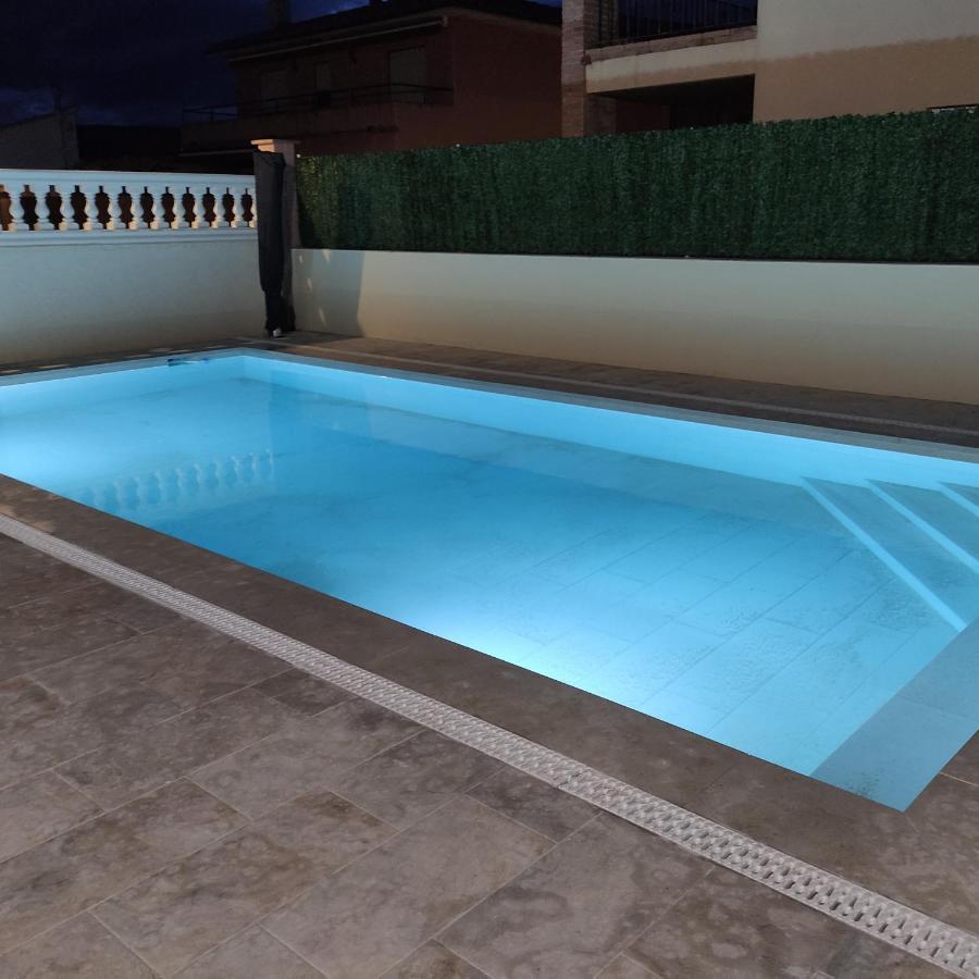 Casa En Emporda Con Piscina Grande Propia Hébergement de vacances Báscara